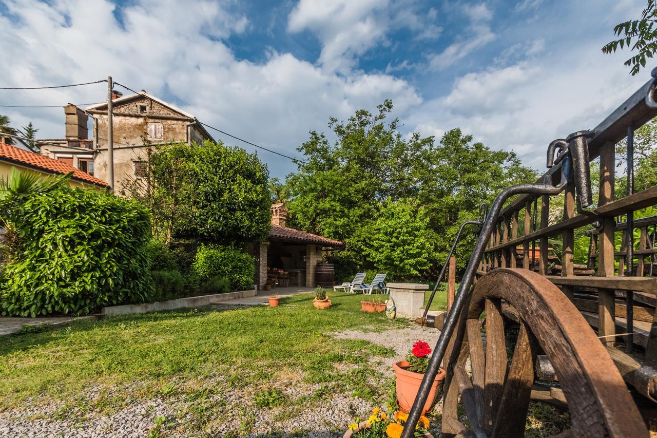 Apartments Villa Susanj Матульи Экстерьер фото